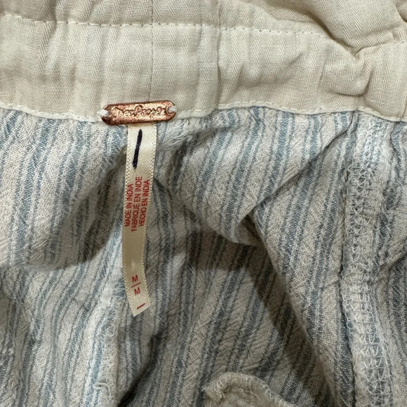 NWOT M Free People Runyon
Oversize Stripe Pant Harem Sky
Blue Drawstring - Picture 8 of 8